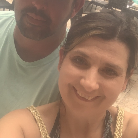 Meet your Posher, Amanda - Picture 1 of 1